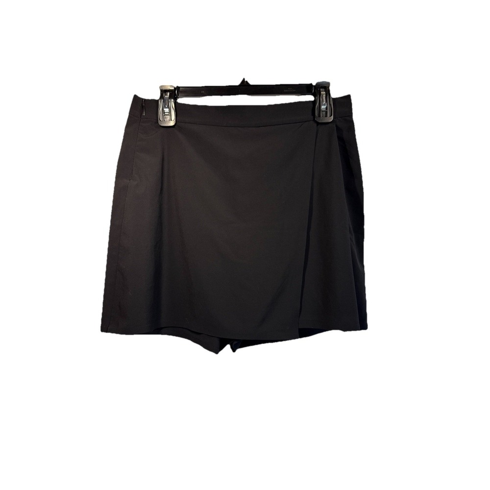 Athleta Black Skort 2 Back Pockets 1 Zip Front, Zip Side Closure Size 8